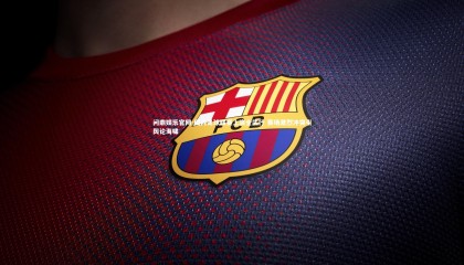 问鼎娱乐官网-国内足球联赛上演全武行 赛场激烈冲突引舆论海啸